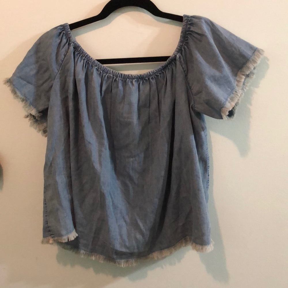 Jean off the shoulder, size L, frayed sleeves